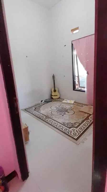 dijual rumah di perum tlogomulyo semarang