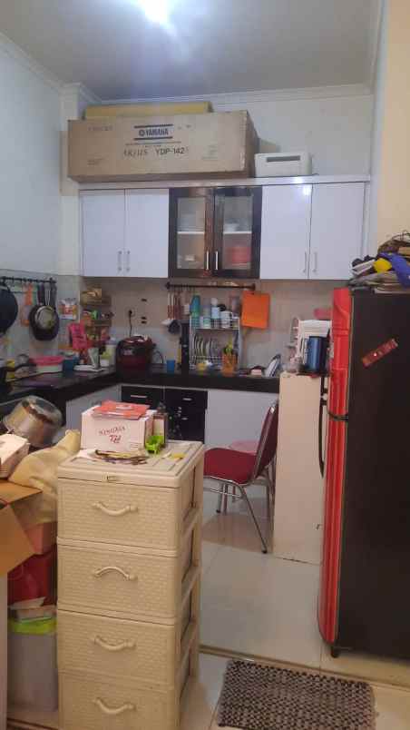 dijual rumah di perumahan