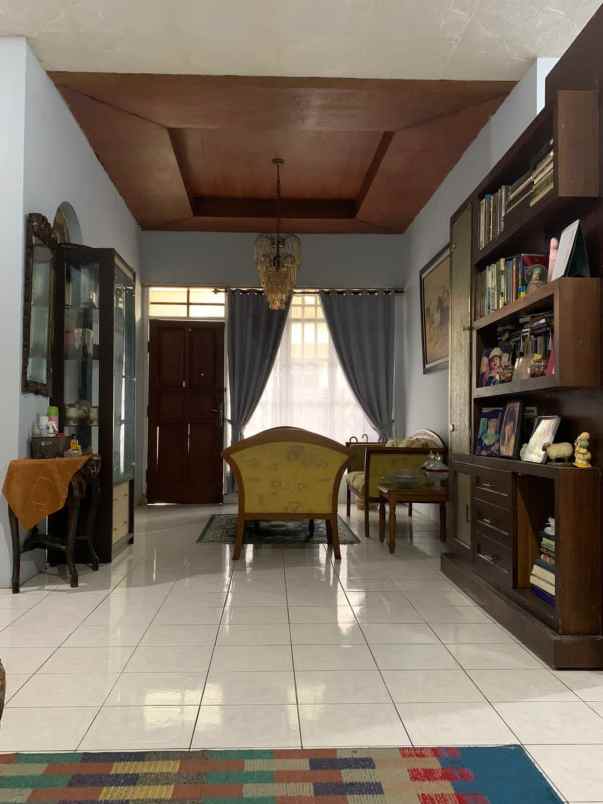 dijual rumah di saturnus barat margahayu raya bandung