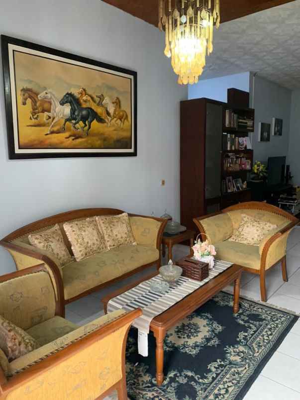 dijual rumah di saturnus barat margahayu raya bandung