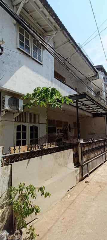 dijual rumah di tanjung duren selatan jakarta barat