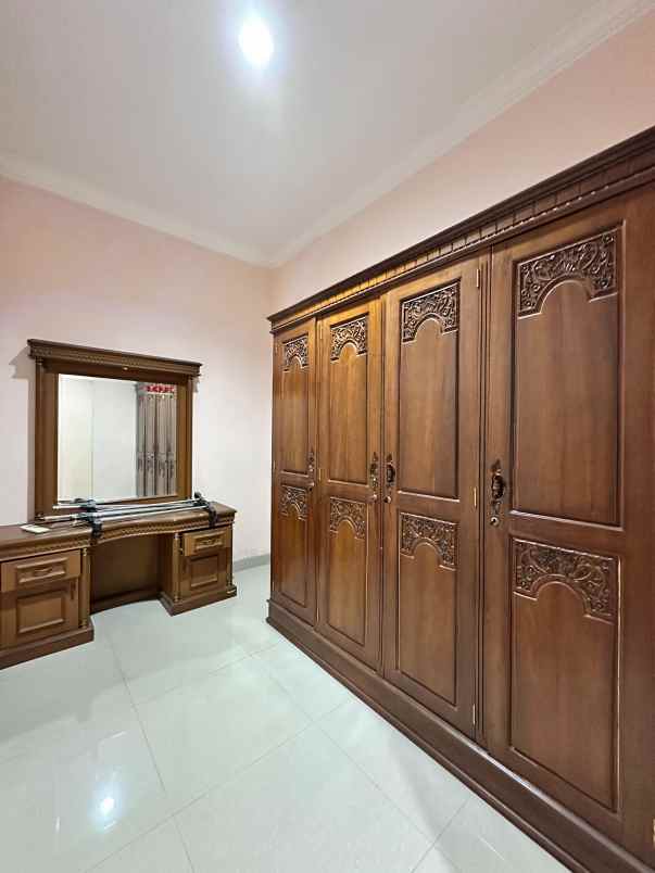 dijual rumah duren tiga jaksel