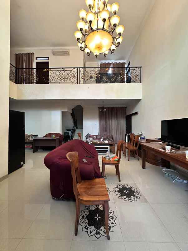 dijual rumah duren tiga jaksel