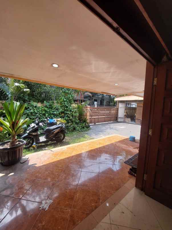 dijual rumah gandaria utara