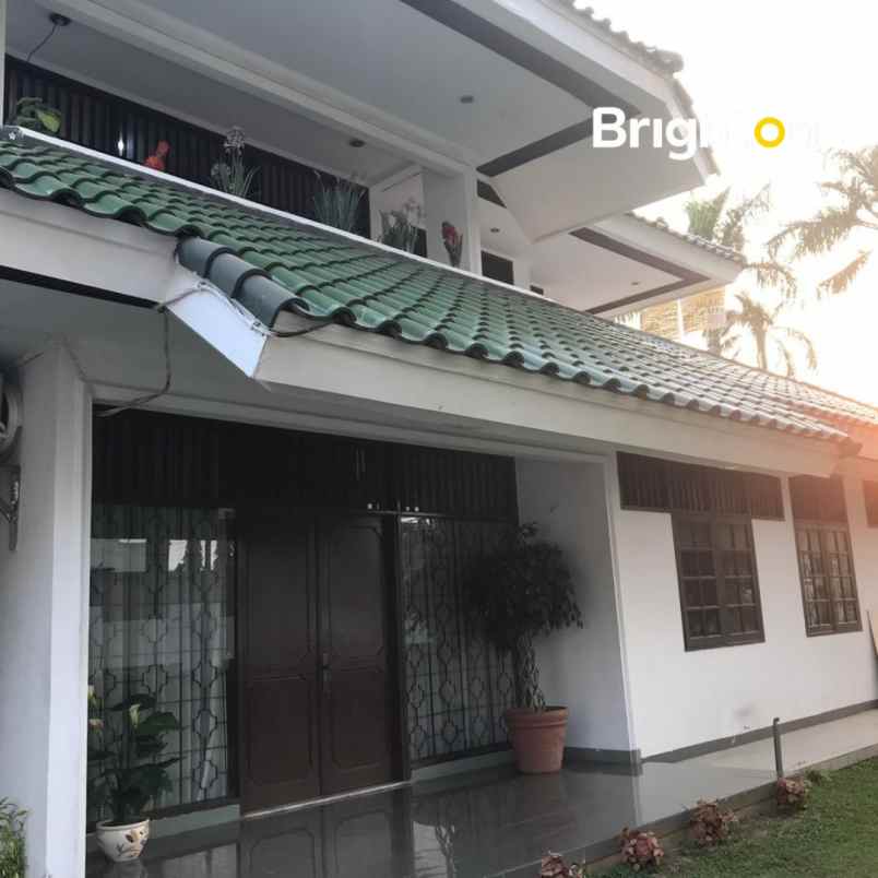 dijual rumah green garden