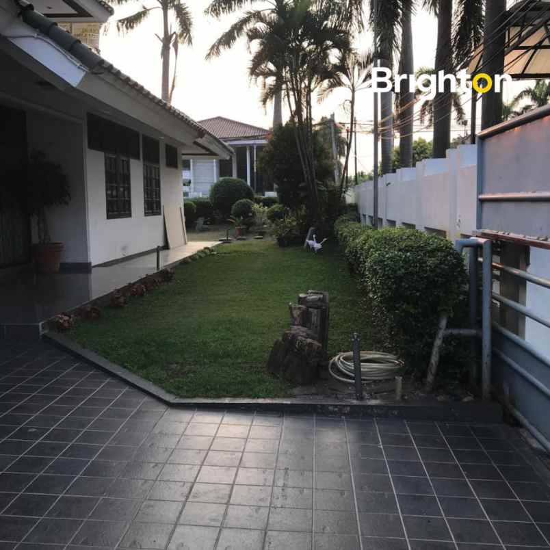 dijual rumah green garden