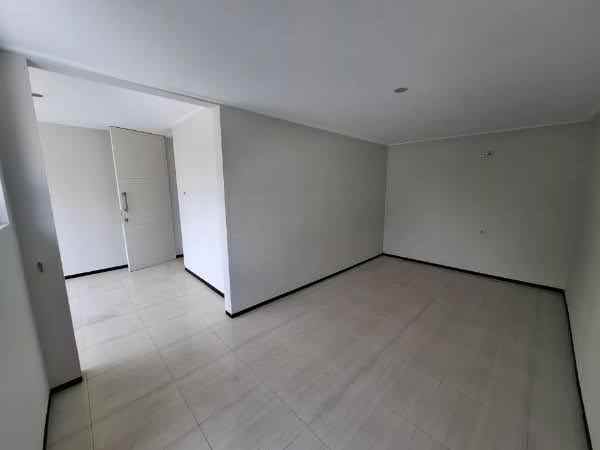 dijual rumah greenwood citraland