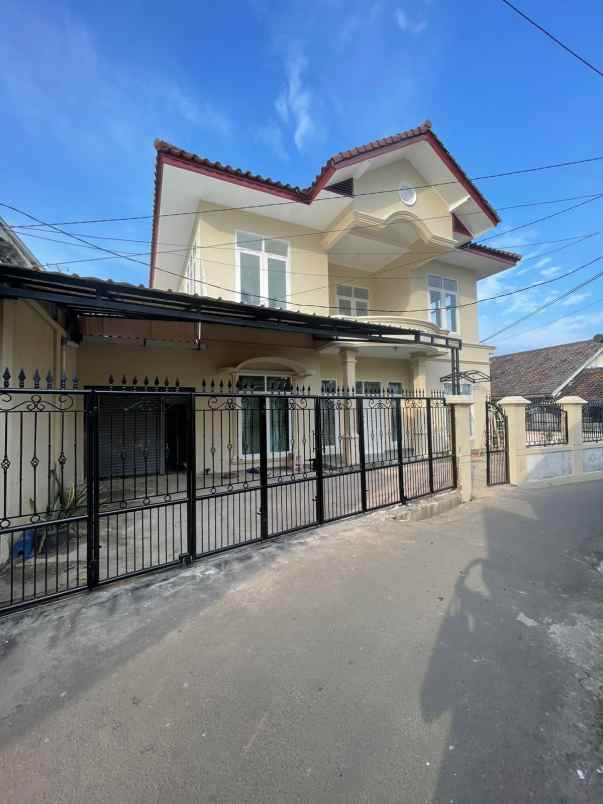 dijual rumah h iming beji