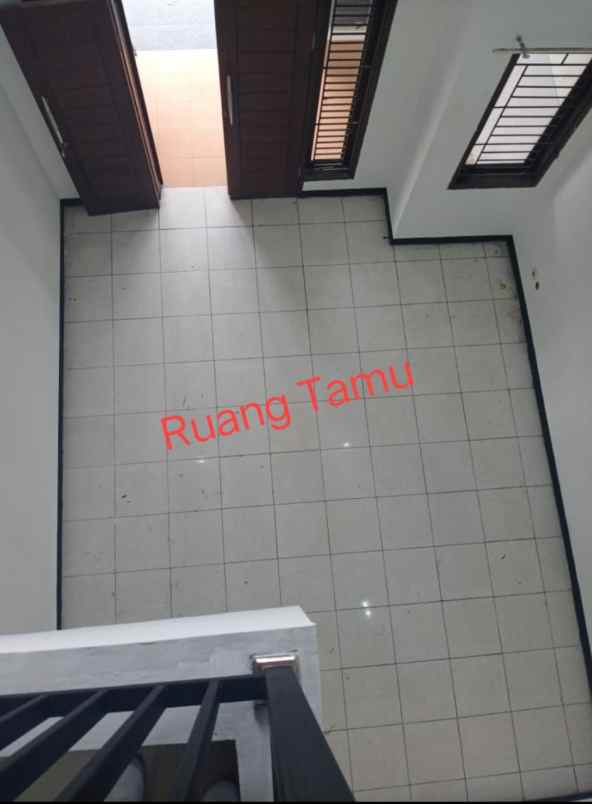 dijual rumah harapan indah 2 cluster aralia