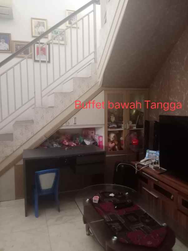 dijual rumah harapan indah cluster aralia