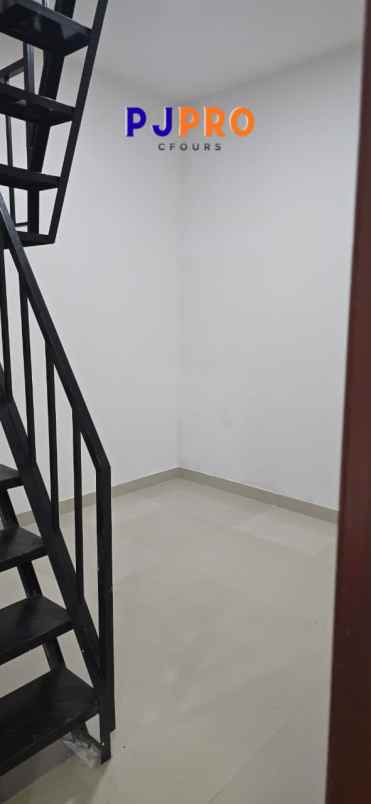 dijual rumah harapan indah cluster aralia