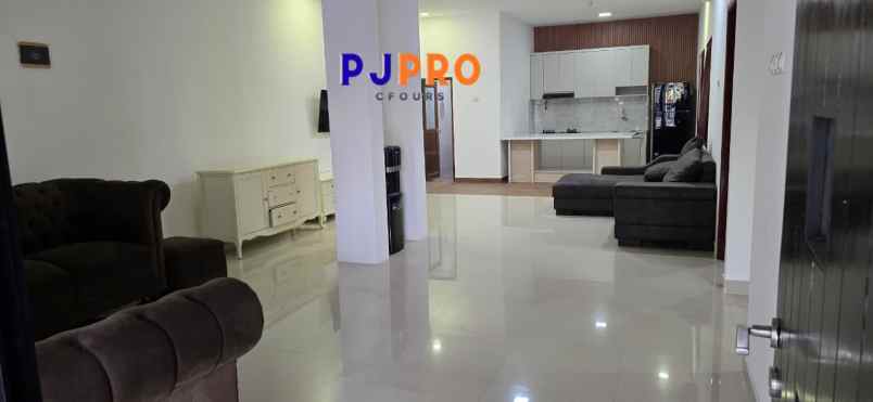 dijual rumah harapan indah cluster aralia