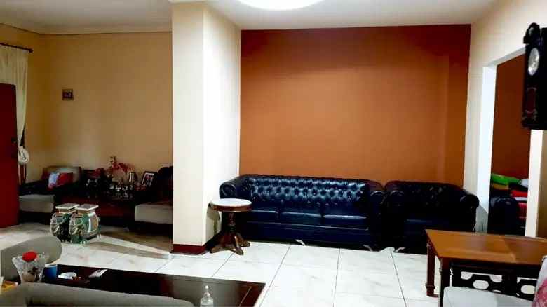 dijual rumah hook dekat tol karangtengah