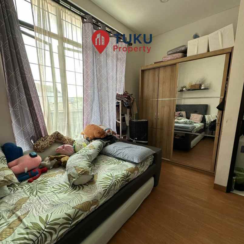 dijual rumah hook full furnished di cendana residence