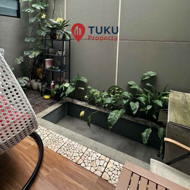 dijual rumah hook full furnished di cendana residence