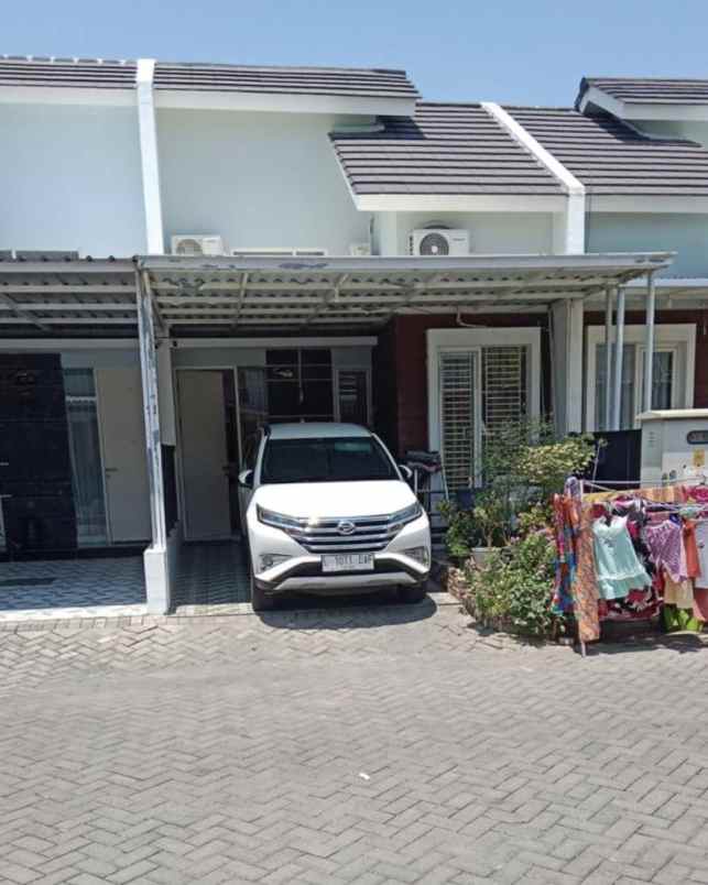 dijual rumah jade hamlet cluster silver