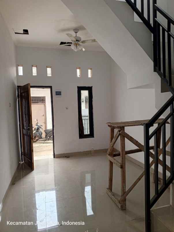 dijual rumah jagakarsa