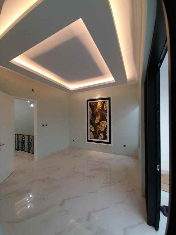 dijual rumah jagakarsa