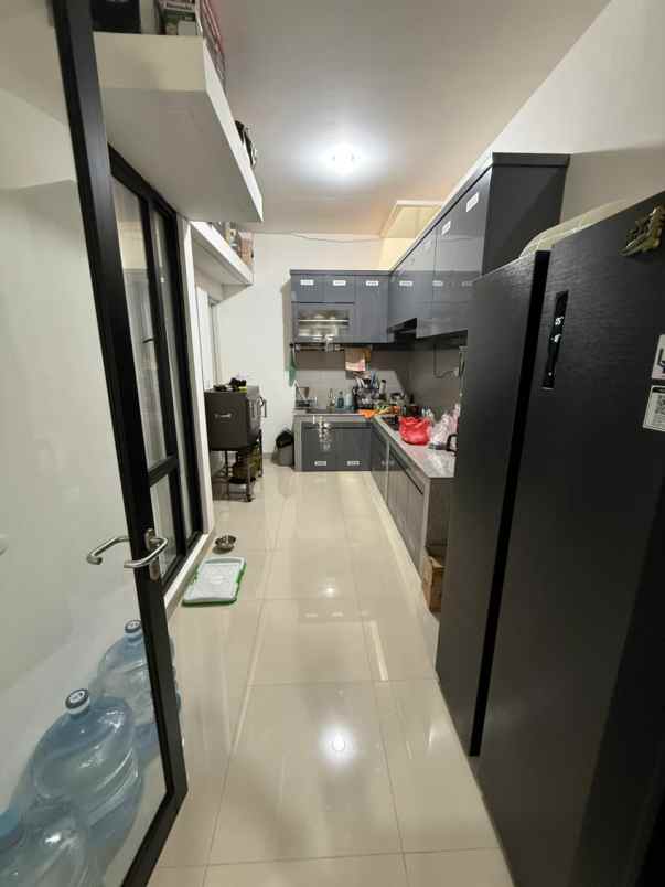 dijual rumah jakarta garden city