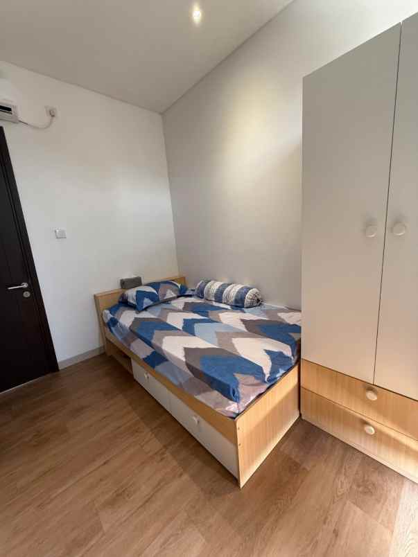 dijual rumah jakarta garden city cakung