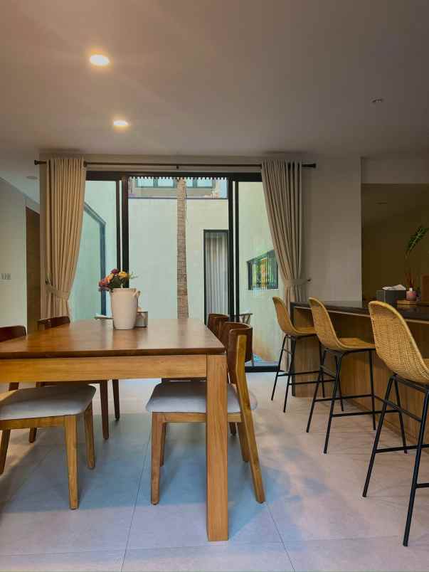 dijual rumah jalan bintaro pesanggrahan