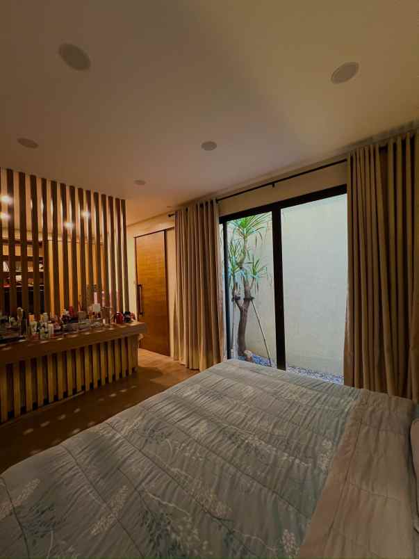 dijual rumah jalan bintaro pesanggrahan