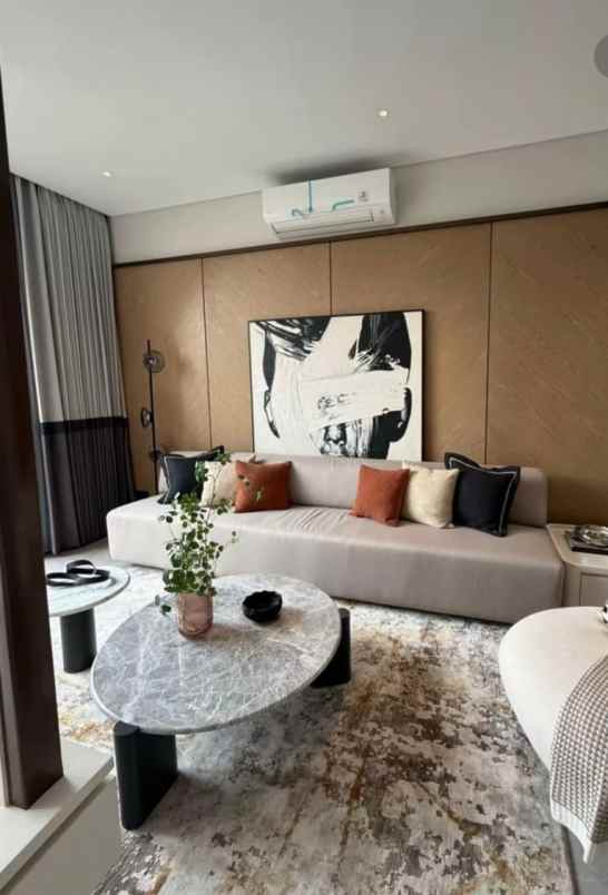 dijual rumah jalan graha famili