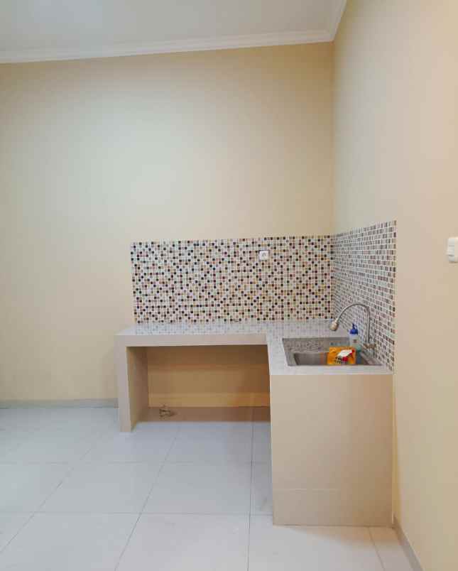 dijual rumah jalan kejaksaan joglo