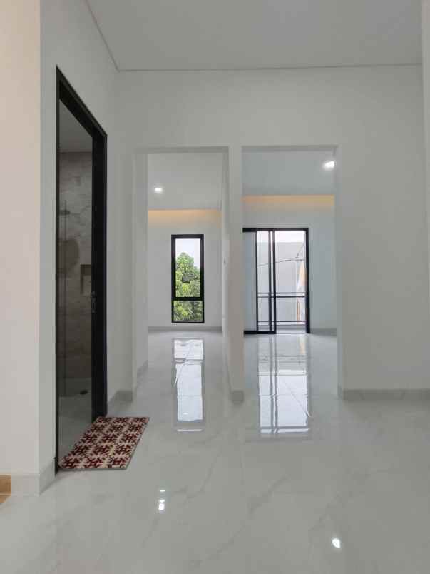 dijual rumah jalan komplek marinir