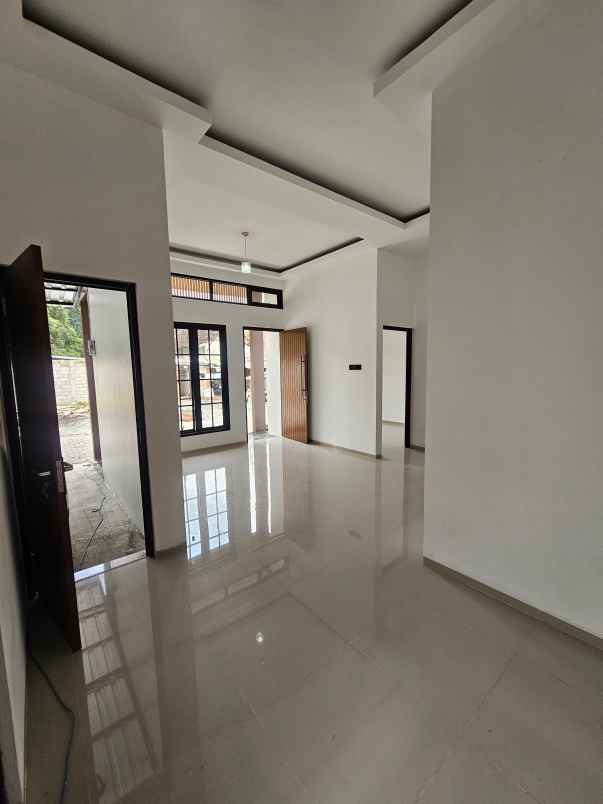dijual rumah jalan magelang pasar sleman