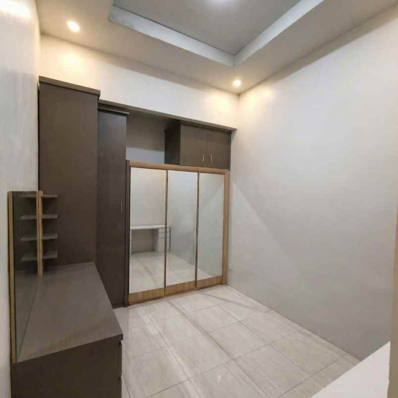 dijual rumah jalan northwest park citraland