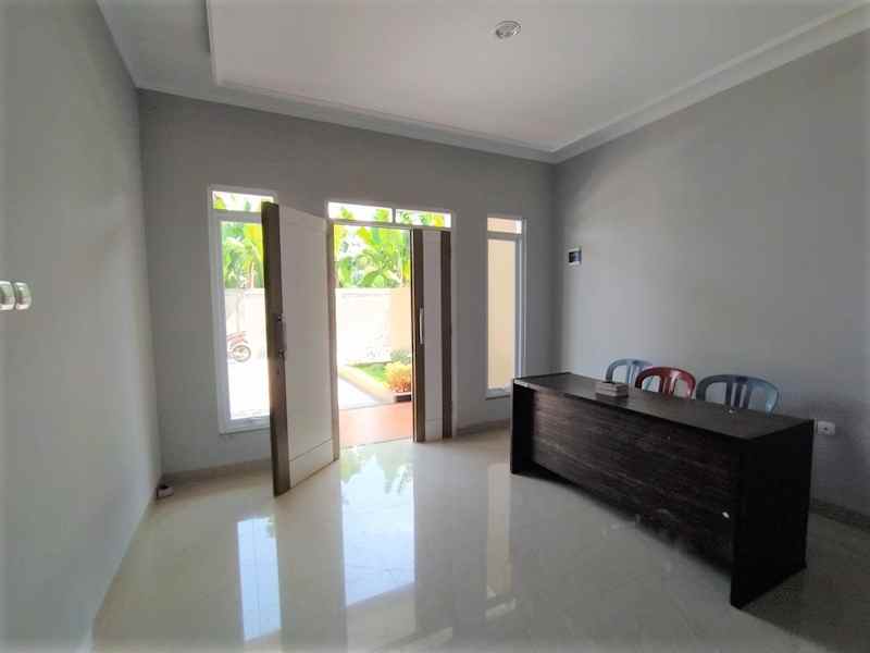 dijual rumah jalan raya curugan tanah