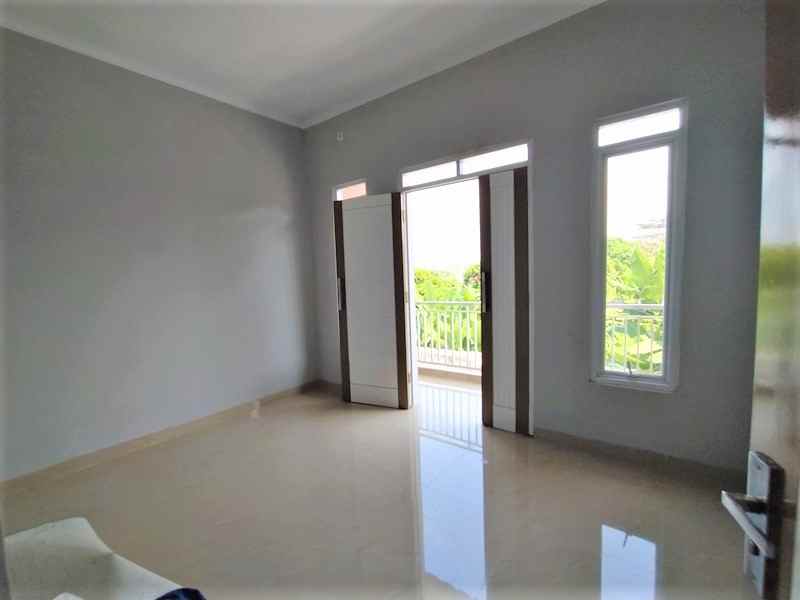 dijual rumah jalan raya curugan tanah