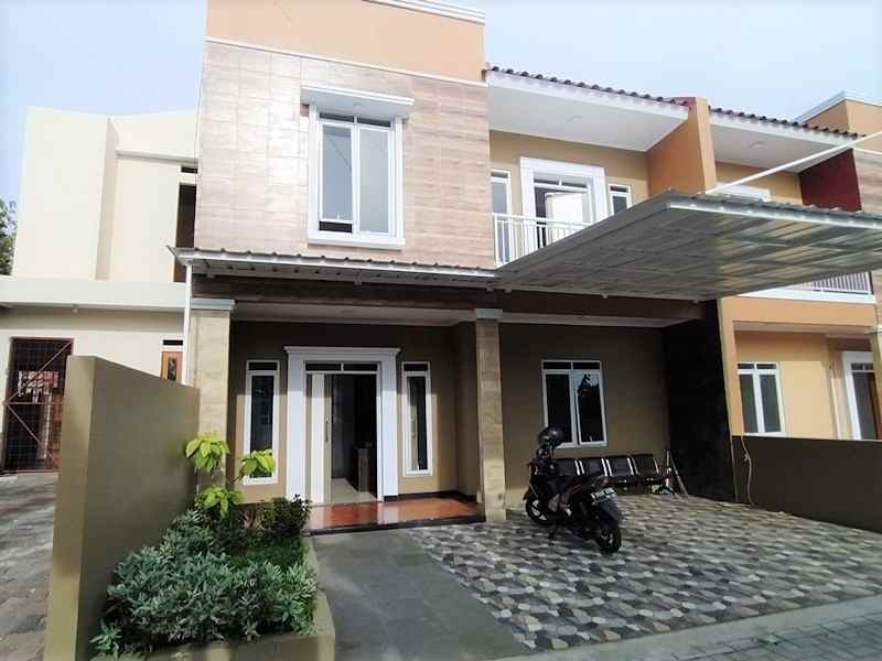 dijual rumah jalan raya curugan tanah