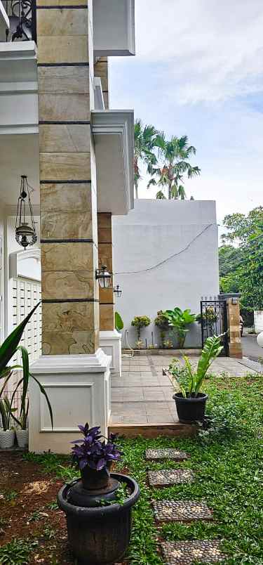 dijual rumah jalan raya fatmawati