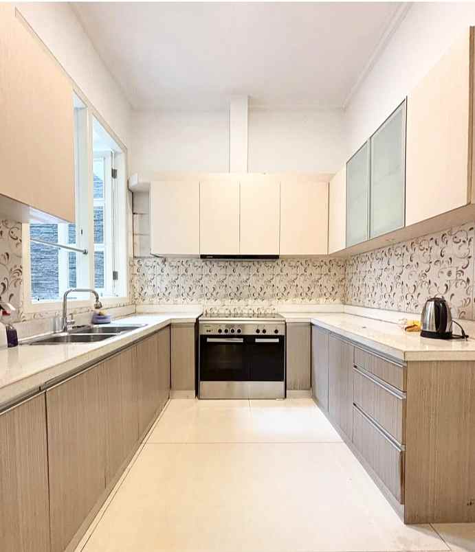 dijual rumah jalan raya fatmawati