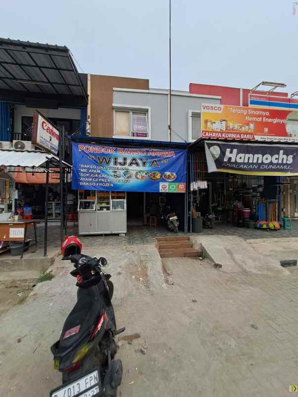 dijual rumah jalan raya jejalen