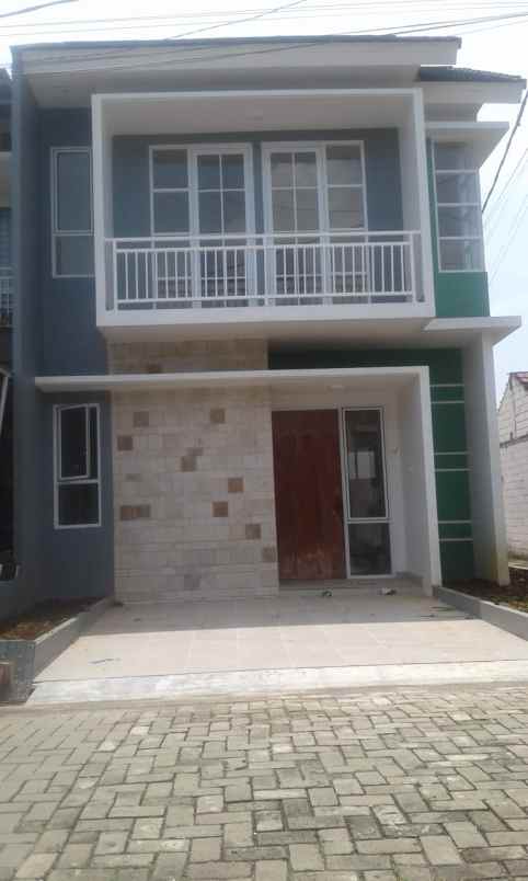 dijual rumah jalan raya pahlawan pondok