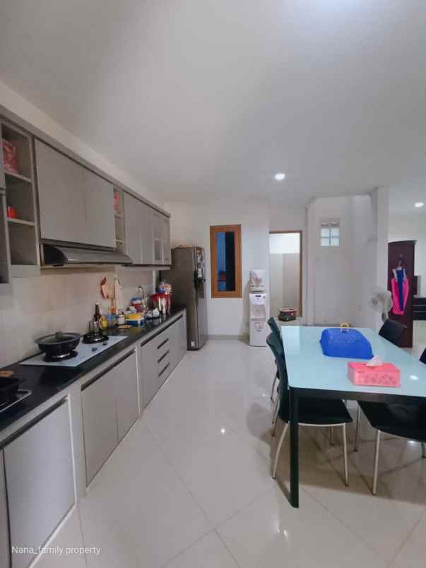 dijual rumah jalan raya pondok betung