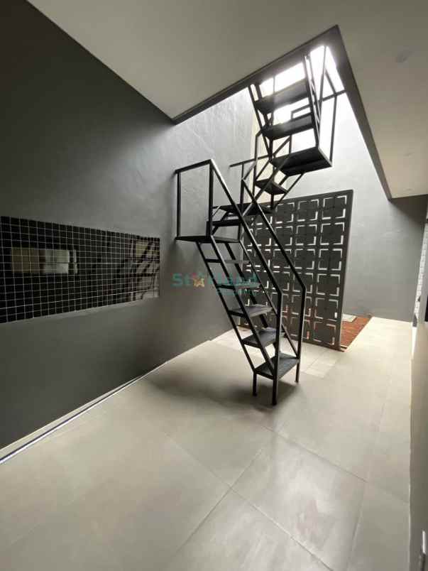 dijual rumah jalan raya rempoa