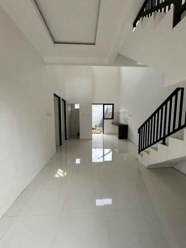 dijual rumah jalan raya sasak citayam depok