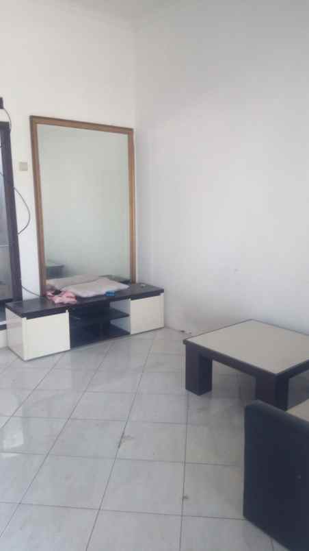 dijual rumah jalan utama perumahan
