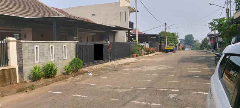 dijual rumah jalan utama perumahan