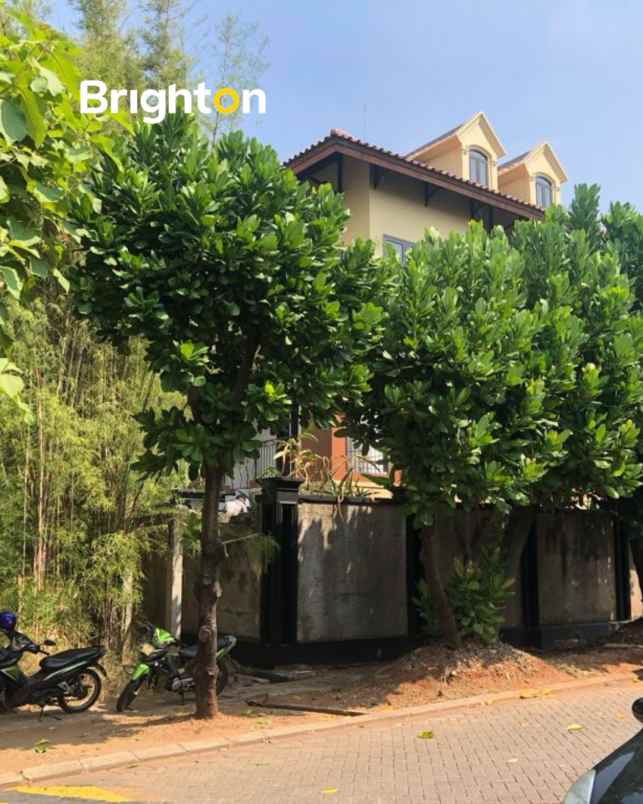dijual rumah jalan walet permai
