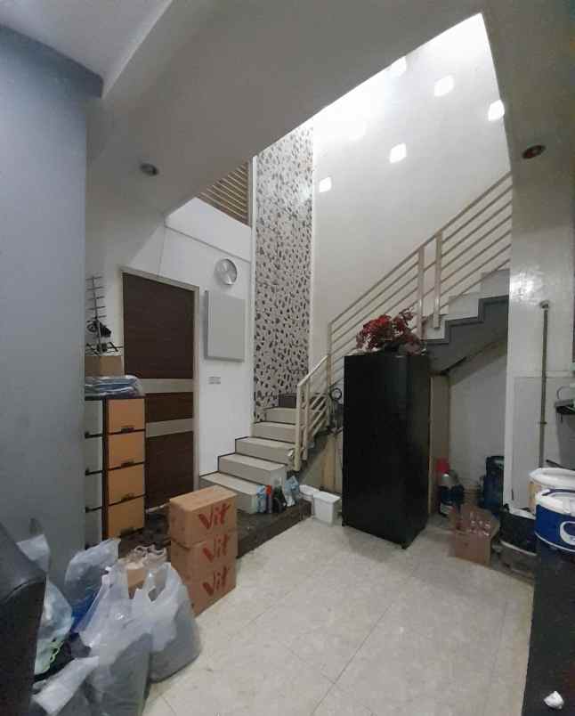 dijual rumah jati rawamangun