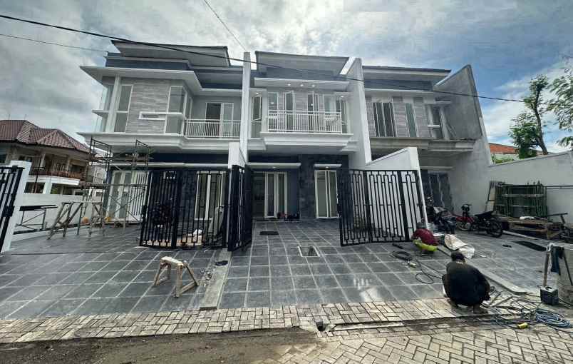 dijual rumah jemursari