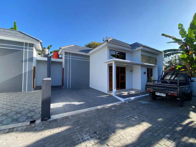 dijual rumah jl bantul km 6