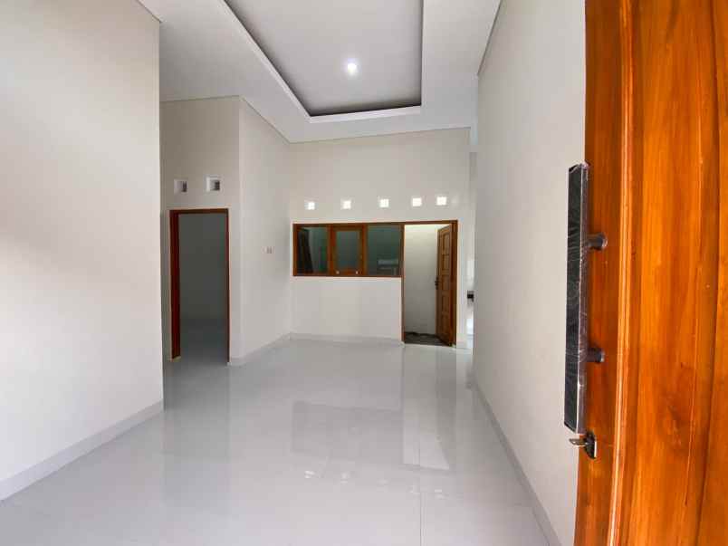 dijual rumah jl bantul km 6