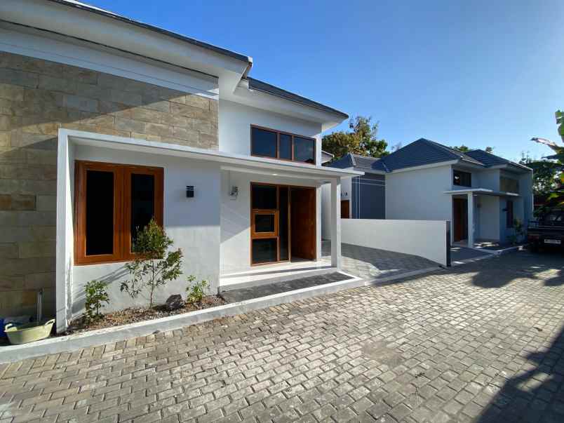 dijual rumah jl bantul km 6