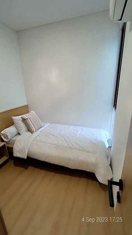 dijual rumah jl buaran raya buaran kec